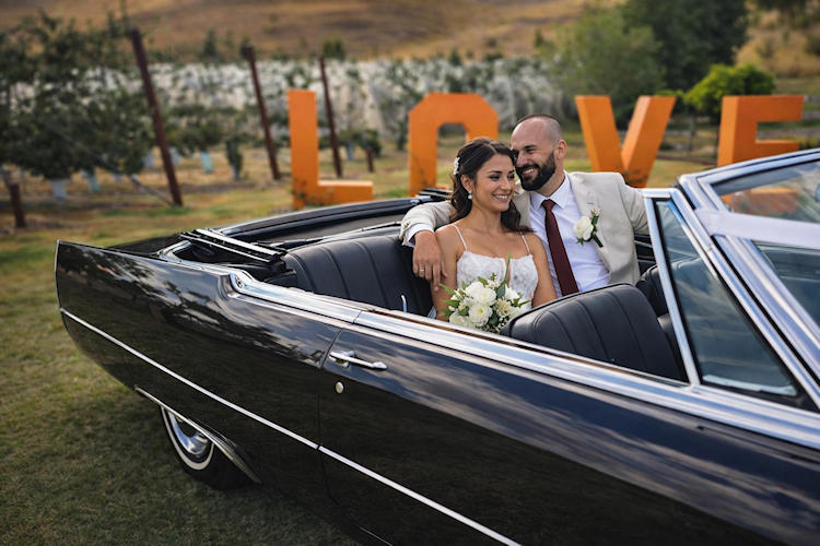 Yarra Valley Black Wedding Car Hire Yarra Valley Black Wedding Car Hire